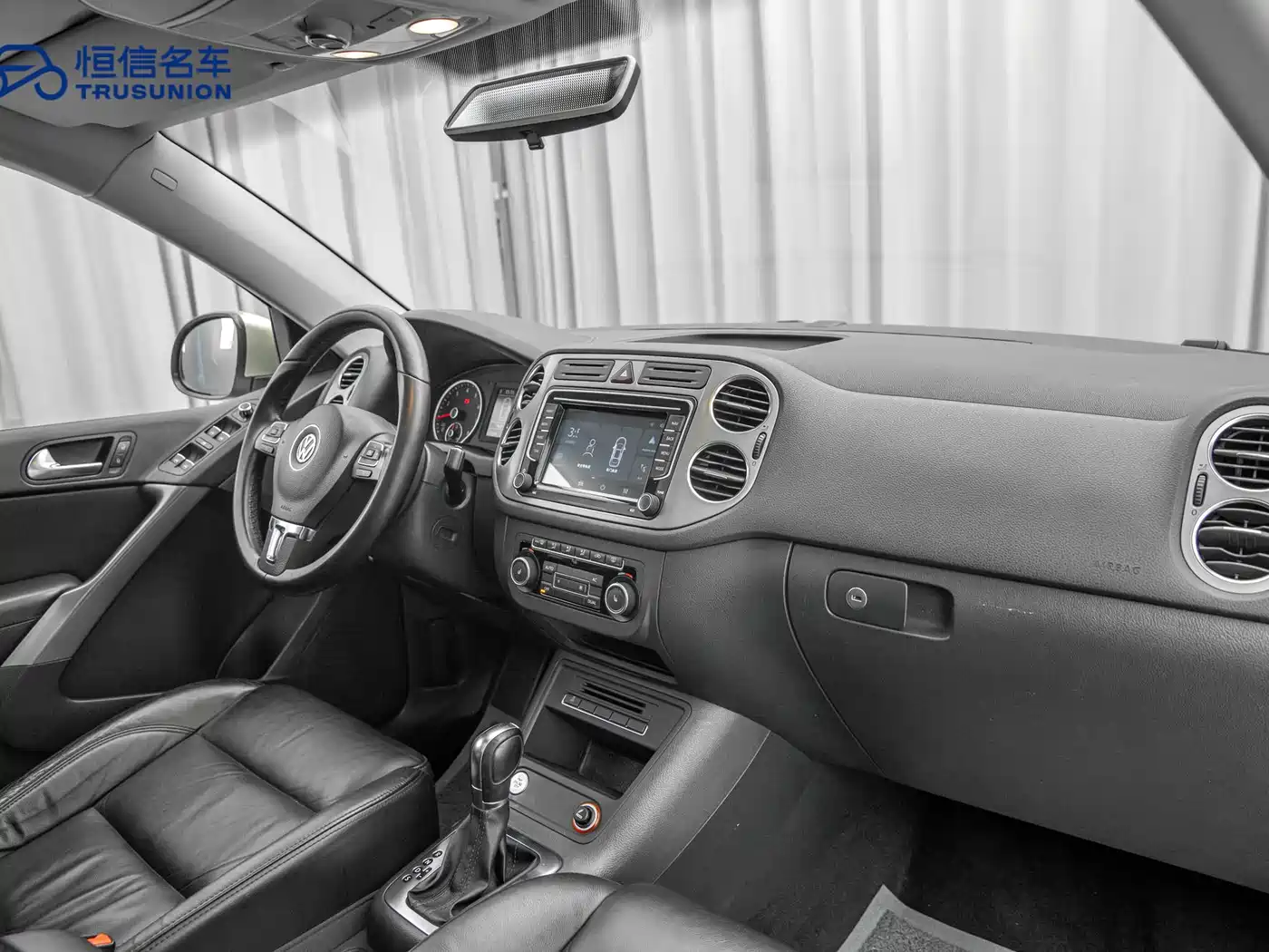 Volkswagen Tiguan 2012 2.0TSI Automatic 4WD Elite Edition фото 13