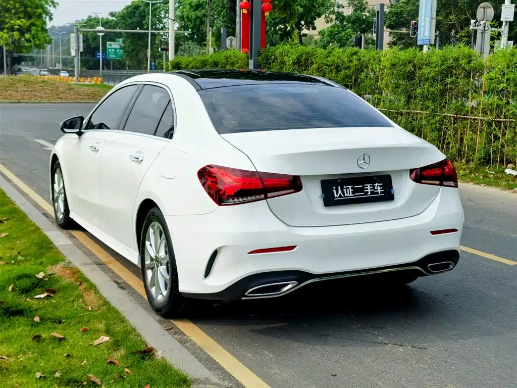 Mercedes-Benz A-Class 2021 A 200 L Sport Sedan Dynamic Type фото 5