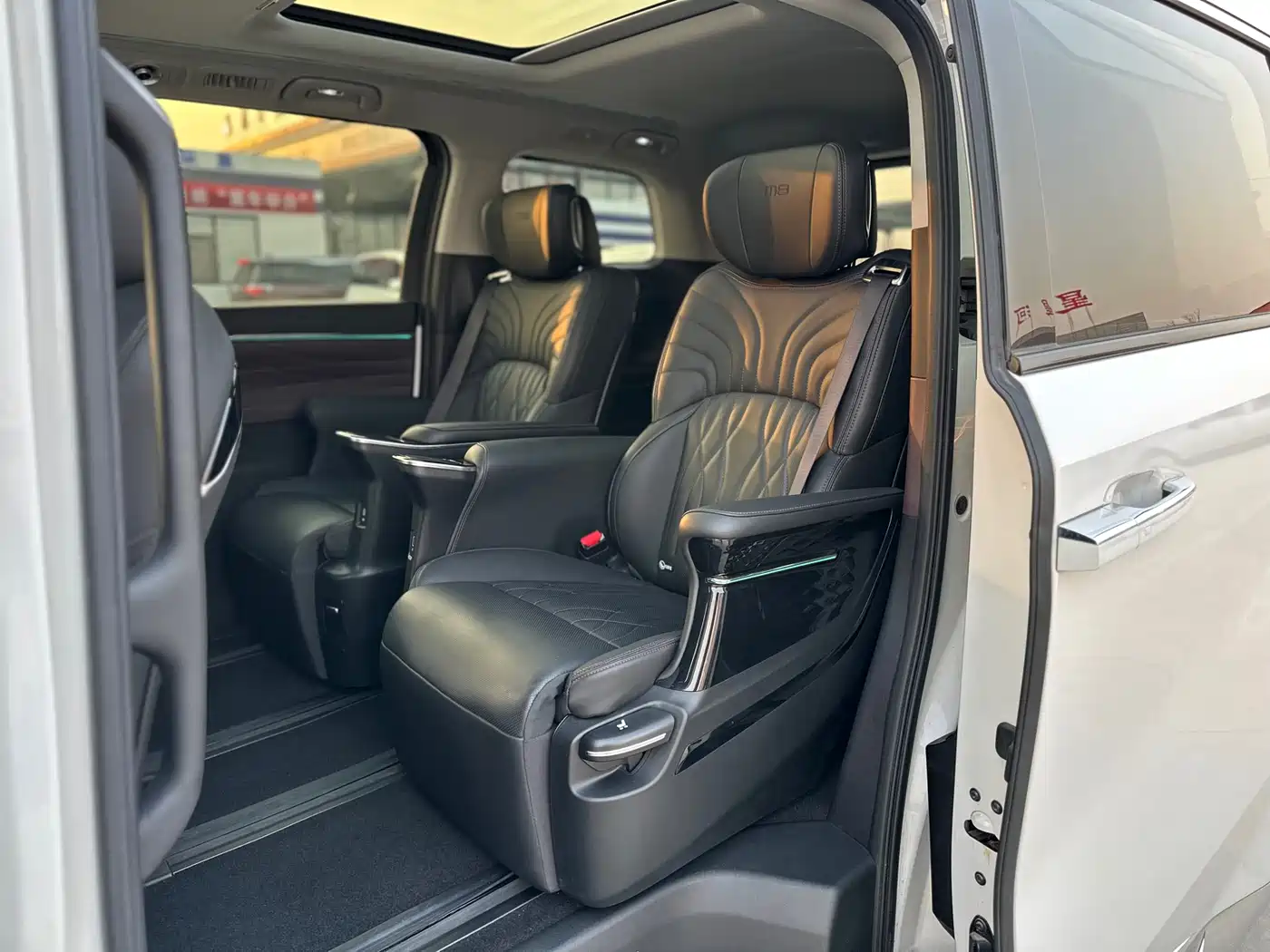 GAC Trumpchi Trumpchi M8 2024 Master Series Super Hybrid фото 19