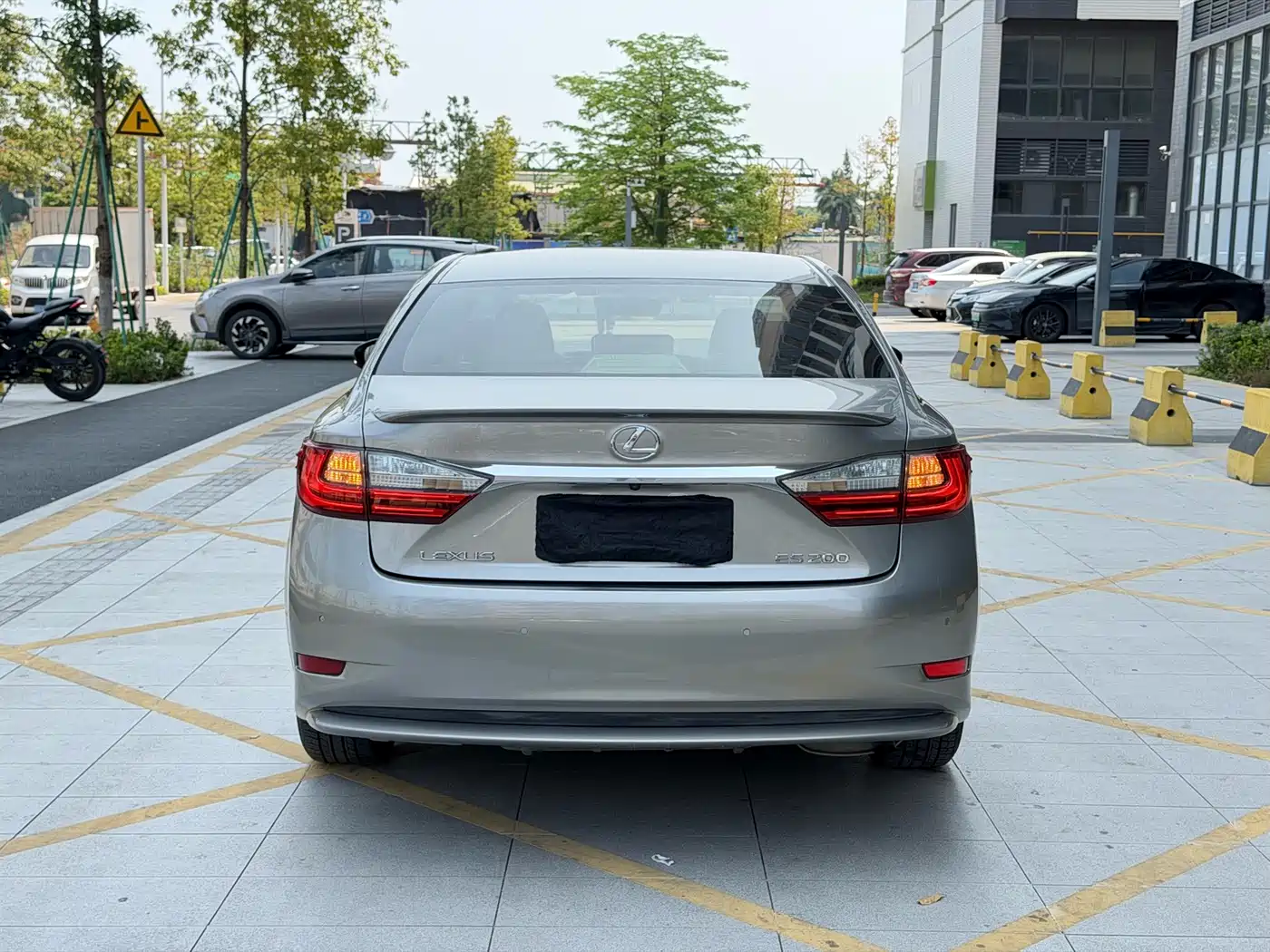 Lexus ES 2015 200 Elite Edition фото 5