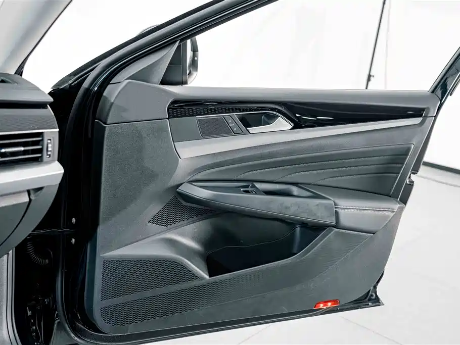 Volkswagen Passat, миниатюра 13