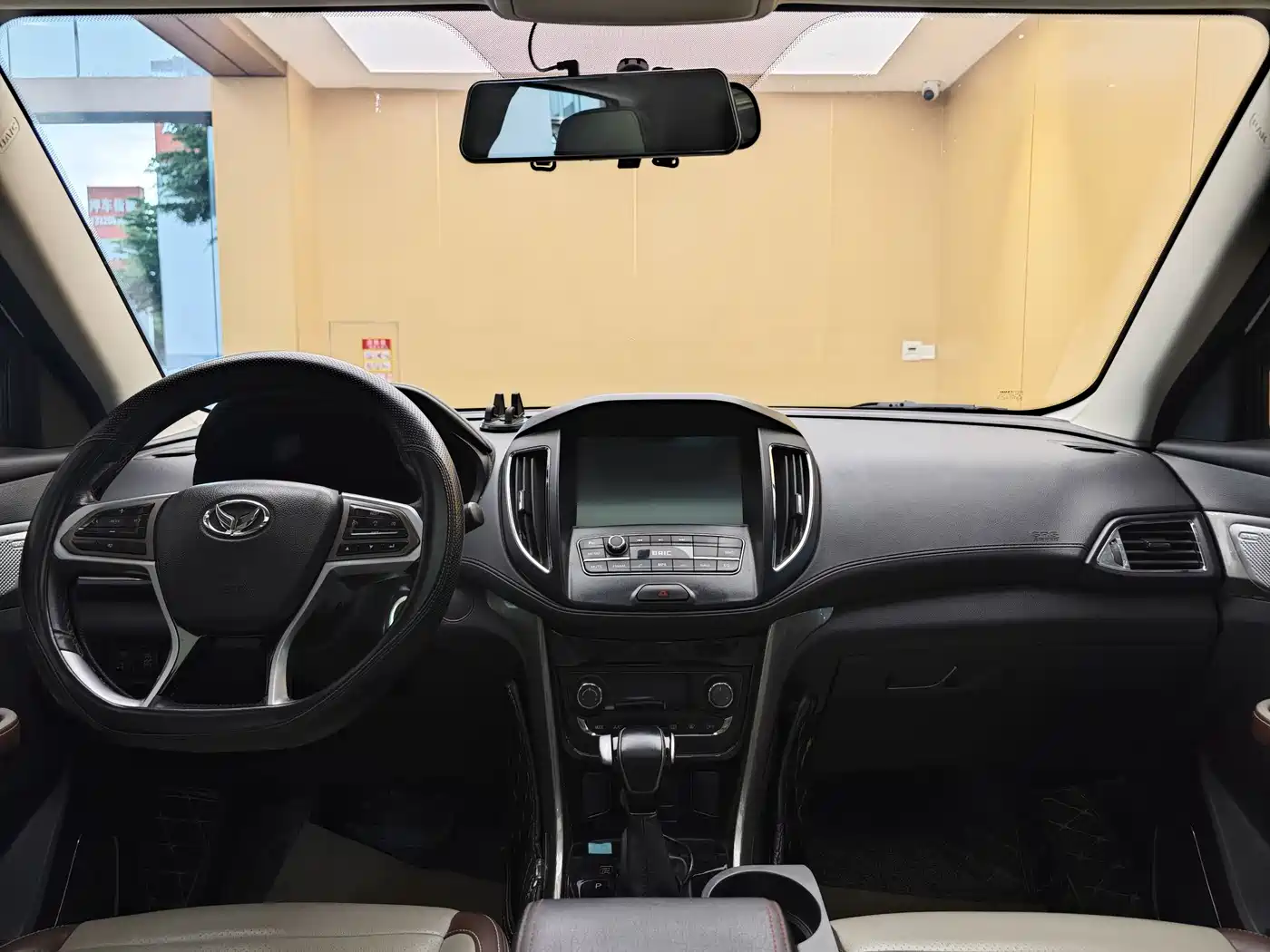 BAIC Huansu S5 2018 2017 1.3T CVT Luxury