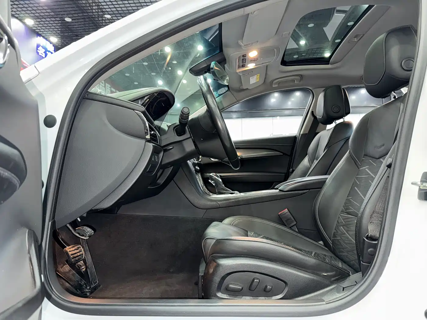 Cadillac ATS-L 2014 25T Comfort фото 26