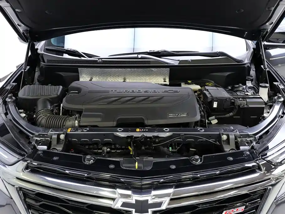 Chevrolet Equinox 2022 Mild Hybrid 550T RS 4WD Intelligent Defense Edition фото 22
