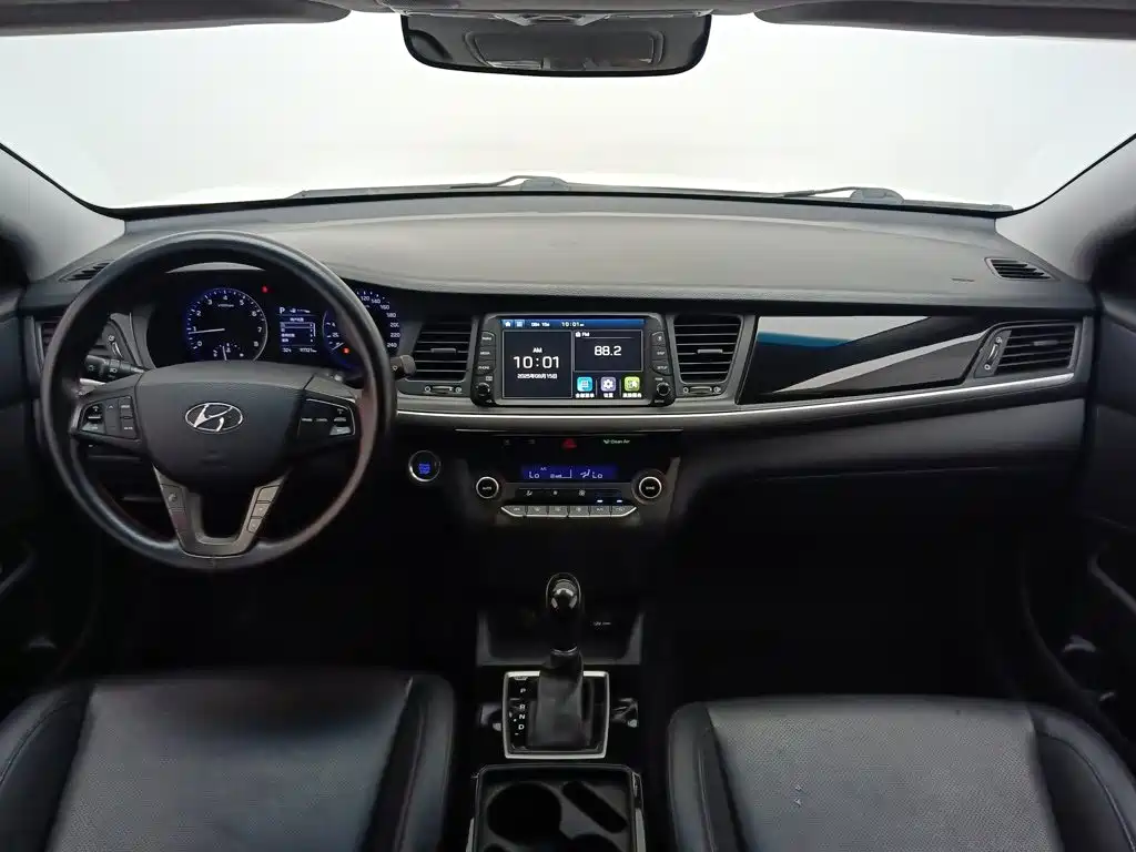 Photo 5 - Hyundai Mistra