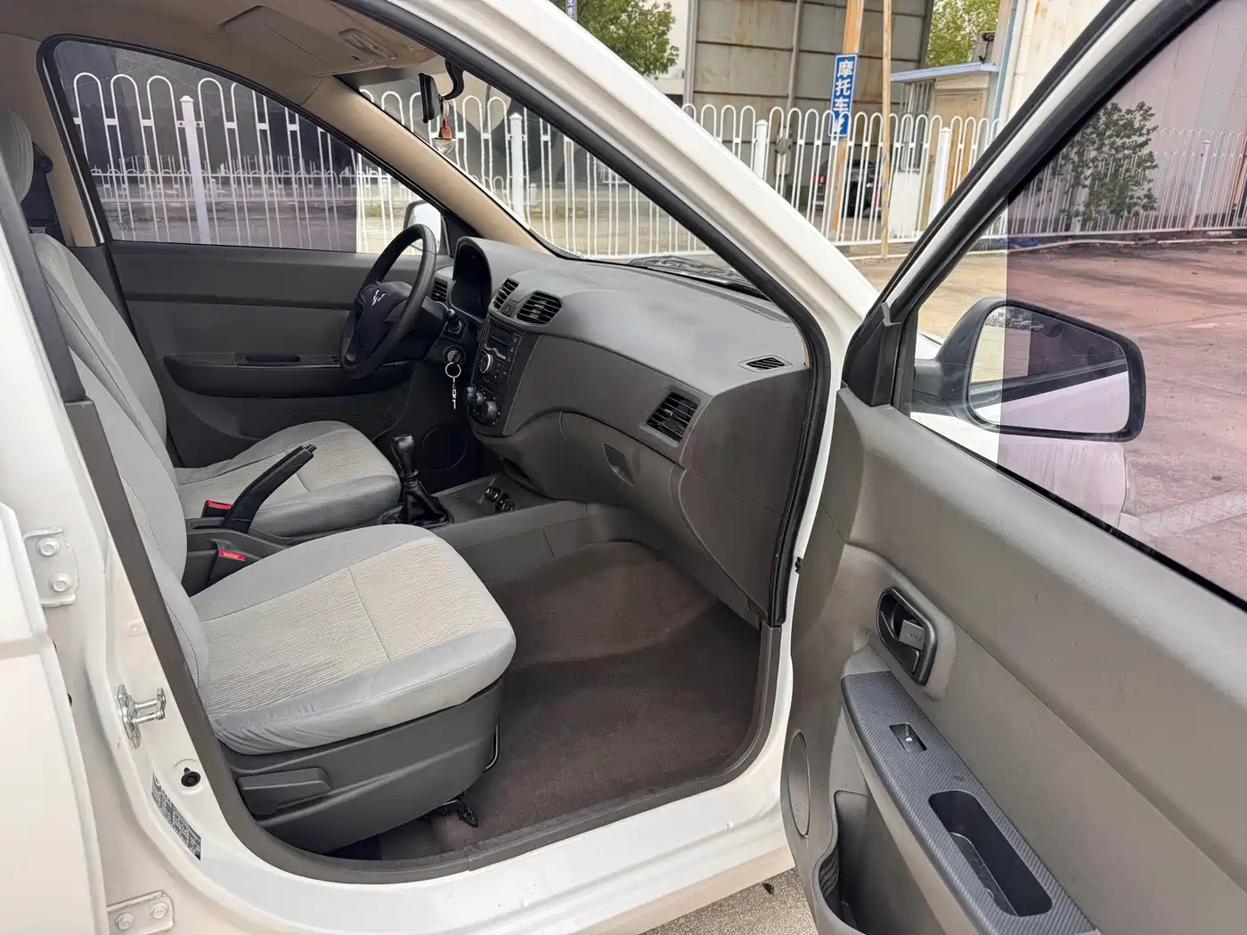 Wuling Motors Wuling Hongguang 2023 2021 1.5L S Basic LAR
