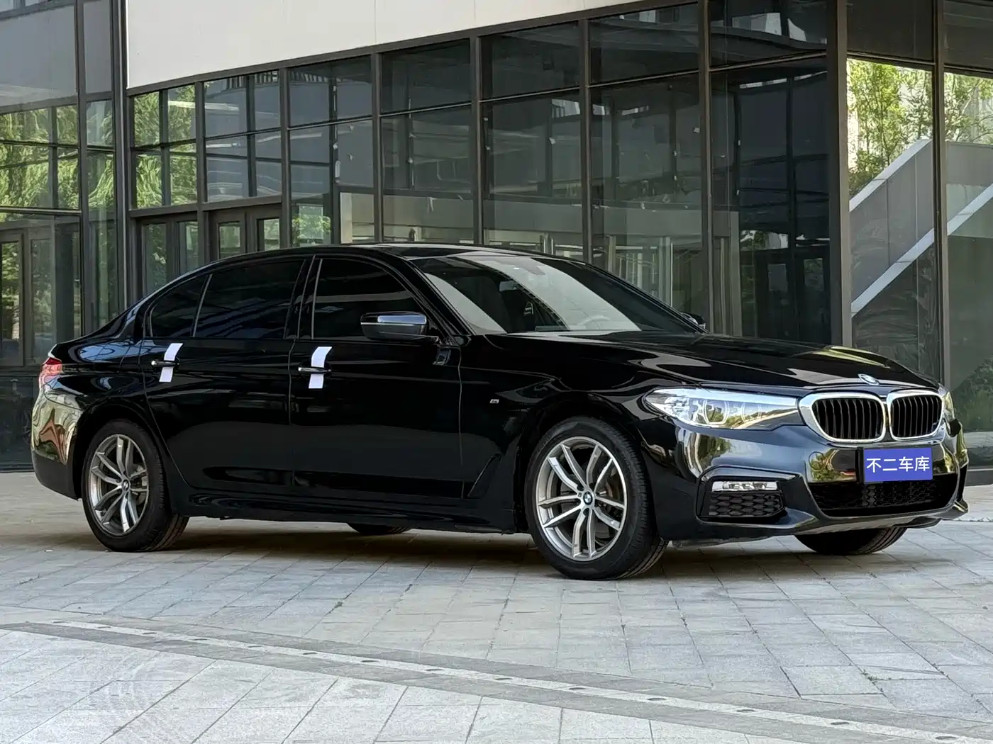 BMW 5 Series 2018 525Li M Sport Package фото 3