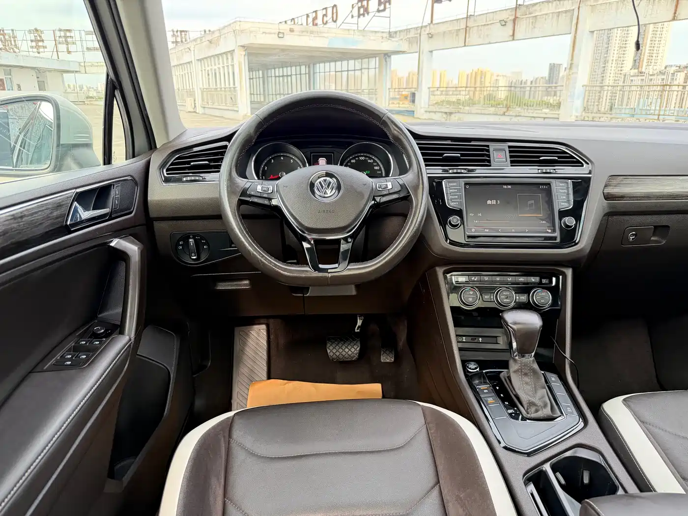 Volkswagen Tiguan L 2017 330TSI Automatic 2WD Luxury Edition фото 7