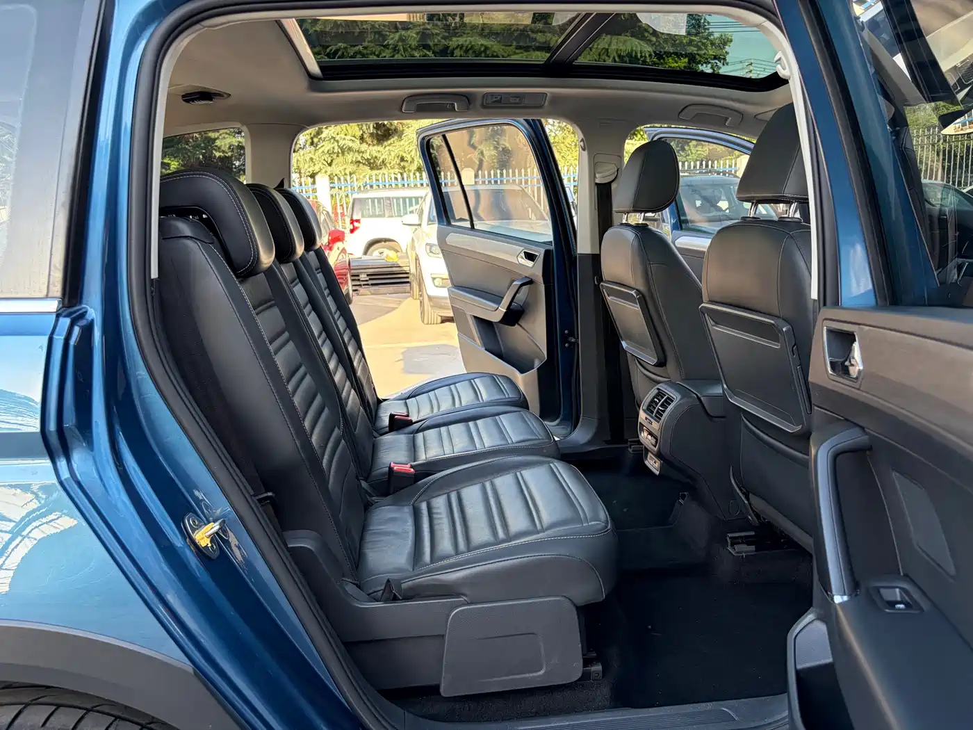 Volkswagen Touran 2021 2021 Touran L 280TSI DSG Cross Edition 7-seater