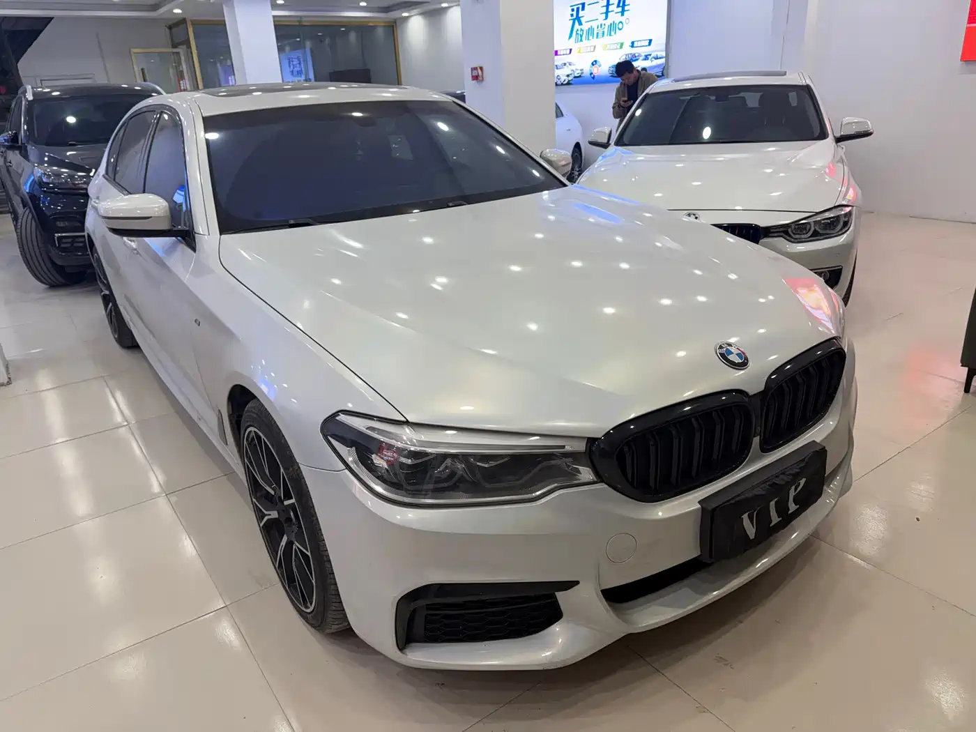 BMW 5 Series 2019 530Li Premium M Sport Package фото 3