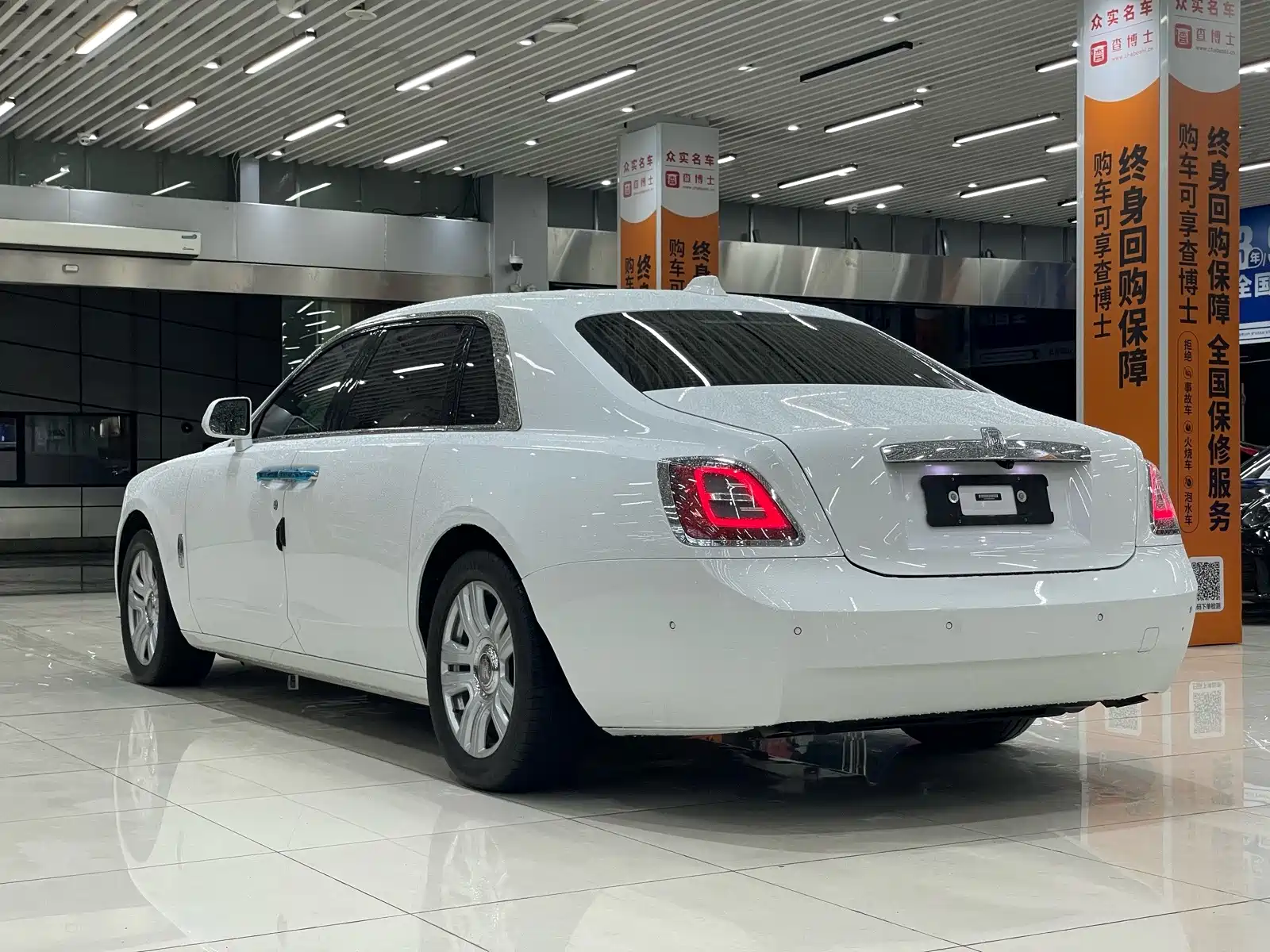 Фото 3 - Rolls-Royce Ghost