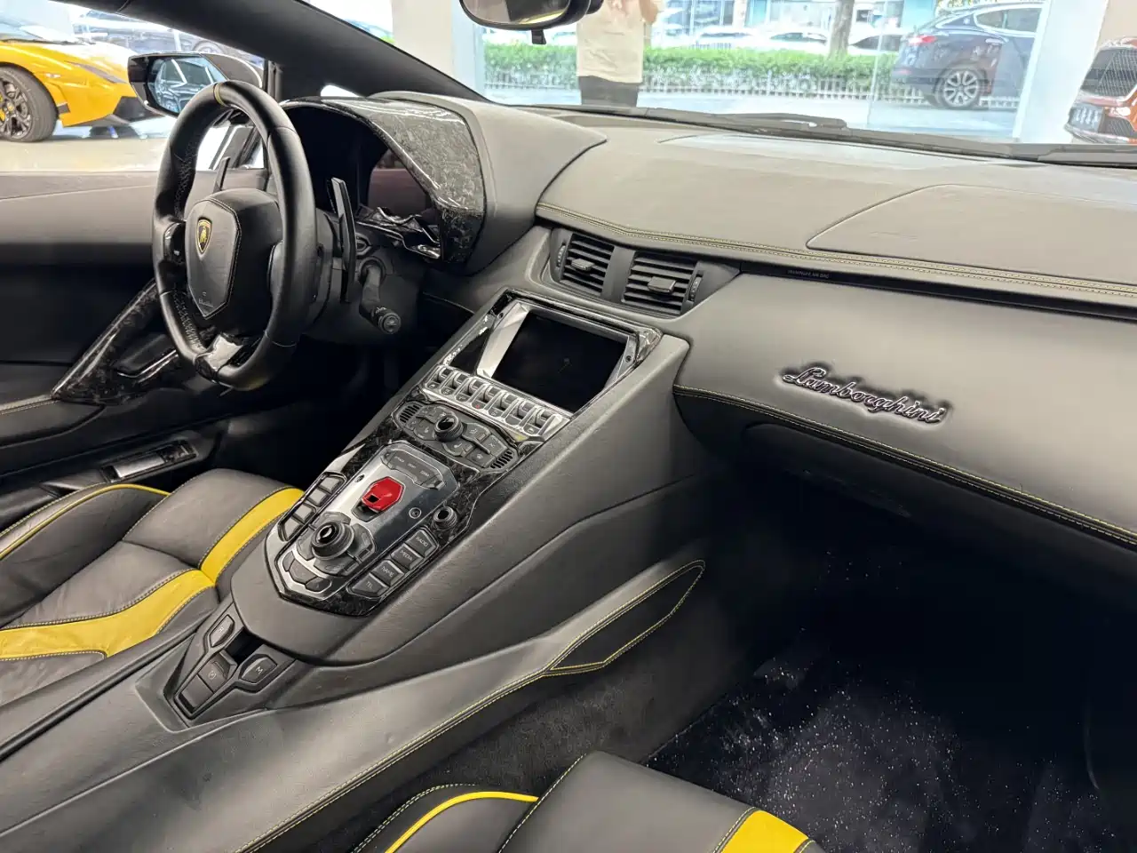 Lamborghini Aventador 2012 2011 LP 700-4