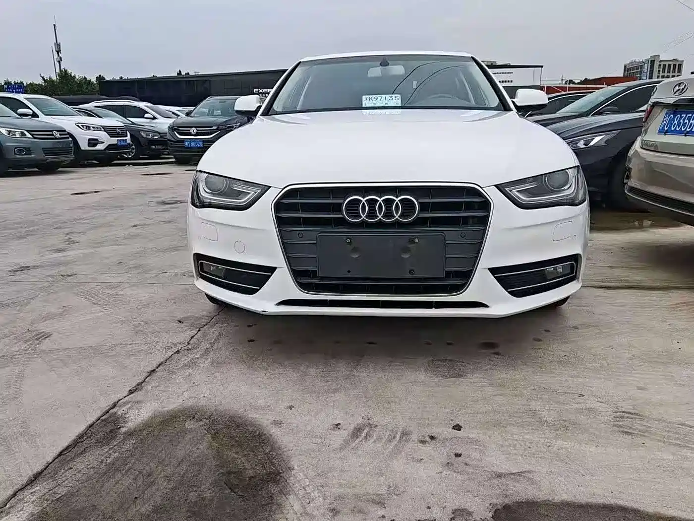 Audi A4L 2013 35 TFSI Automatic Standard фото 2