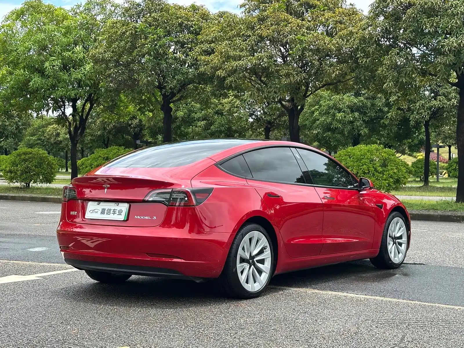 Фото 5 - Tesla Model 3