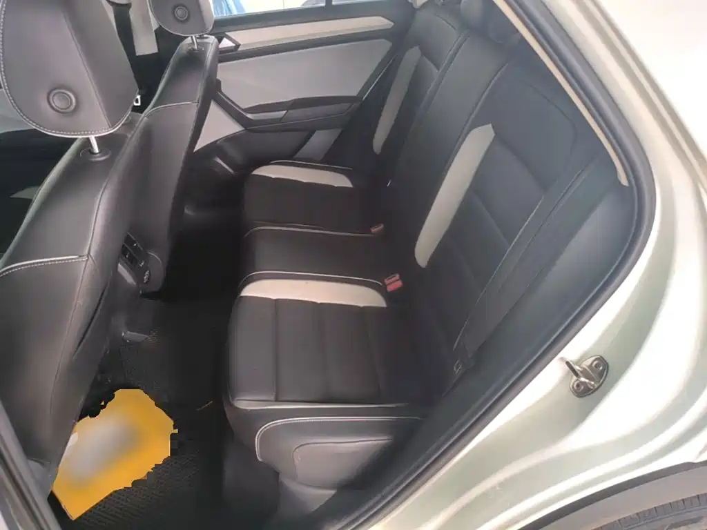 Volkswagen T-Roc, миниатюра 17