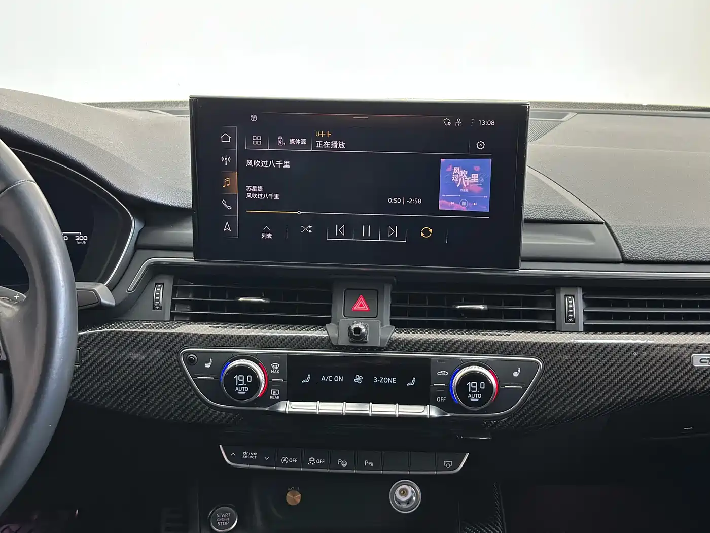 Audi A4L 2020 40 TFSI quattro Luxury Dynamic фото 10