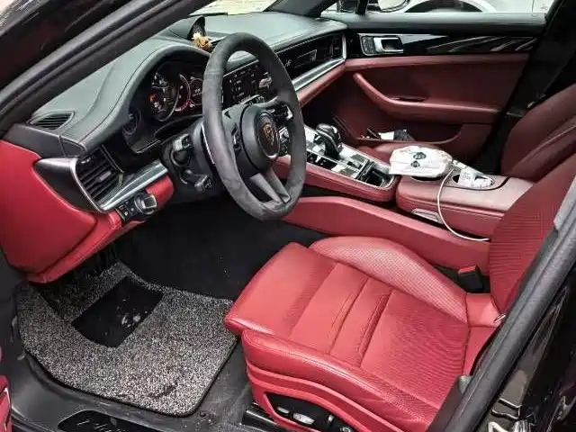 Porsche Panamera 2023 Panamera Executive Long Wheelbase Platinum Edition 2.9T фото 3