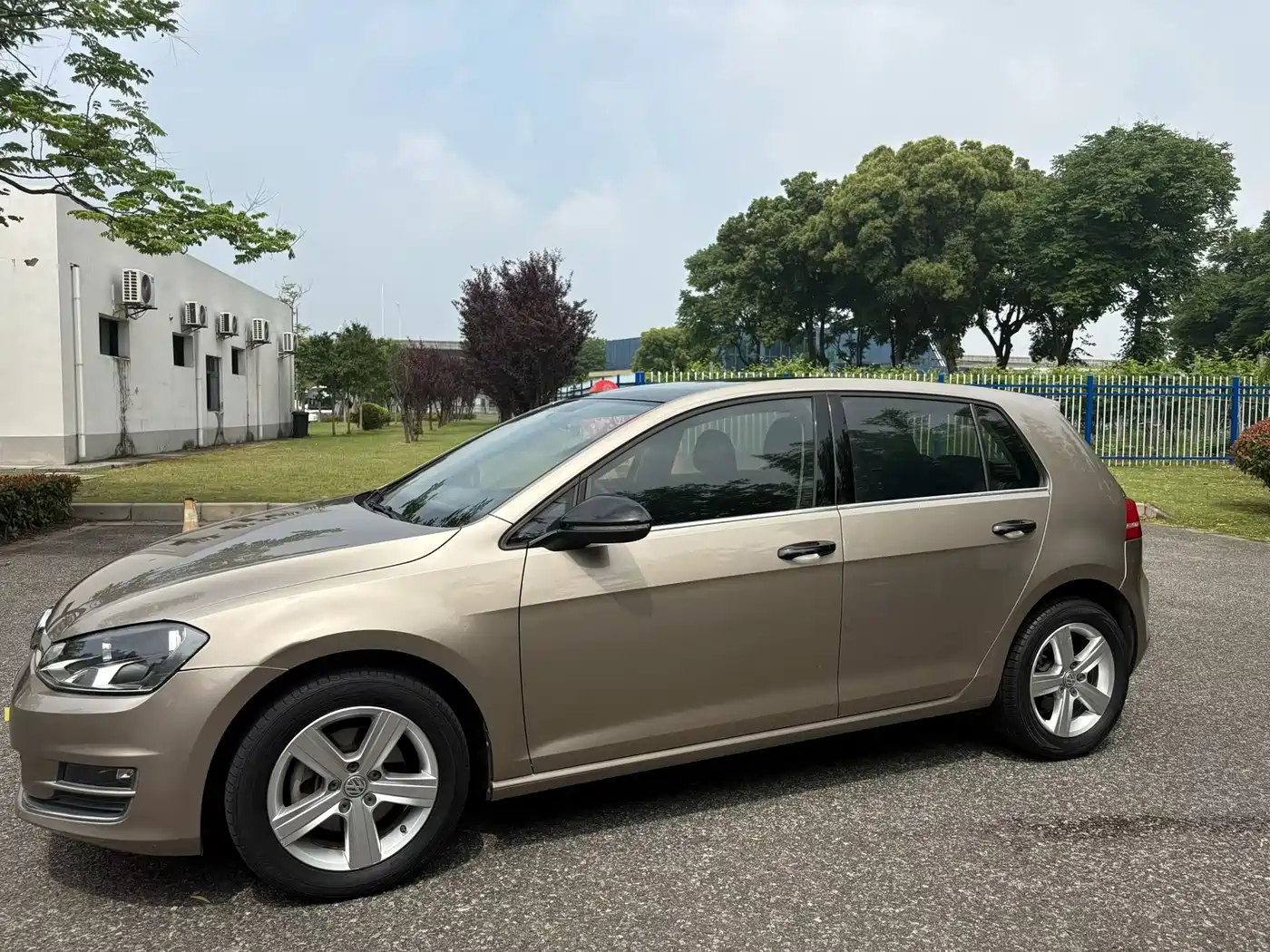 Volkswagen Golf 2016 230TSI Automatic Comfort фото 6