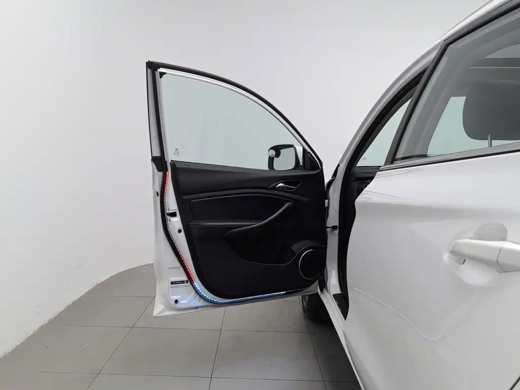 BYD Song 2021 2021 Classic Edition 1.5T Manual Luxury