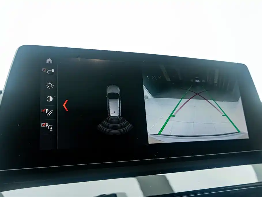BMW X1 2021 sDrive25Li Leading фото 25