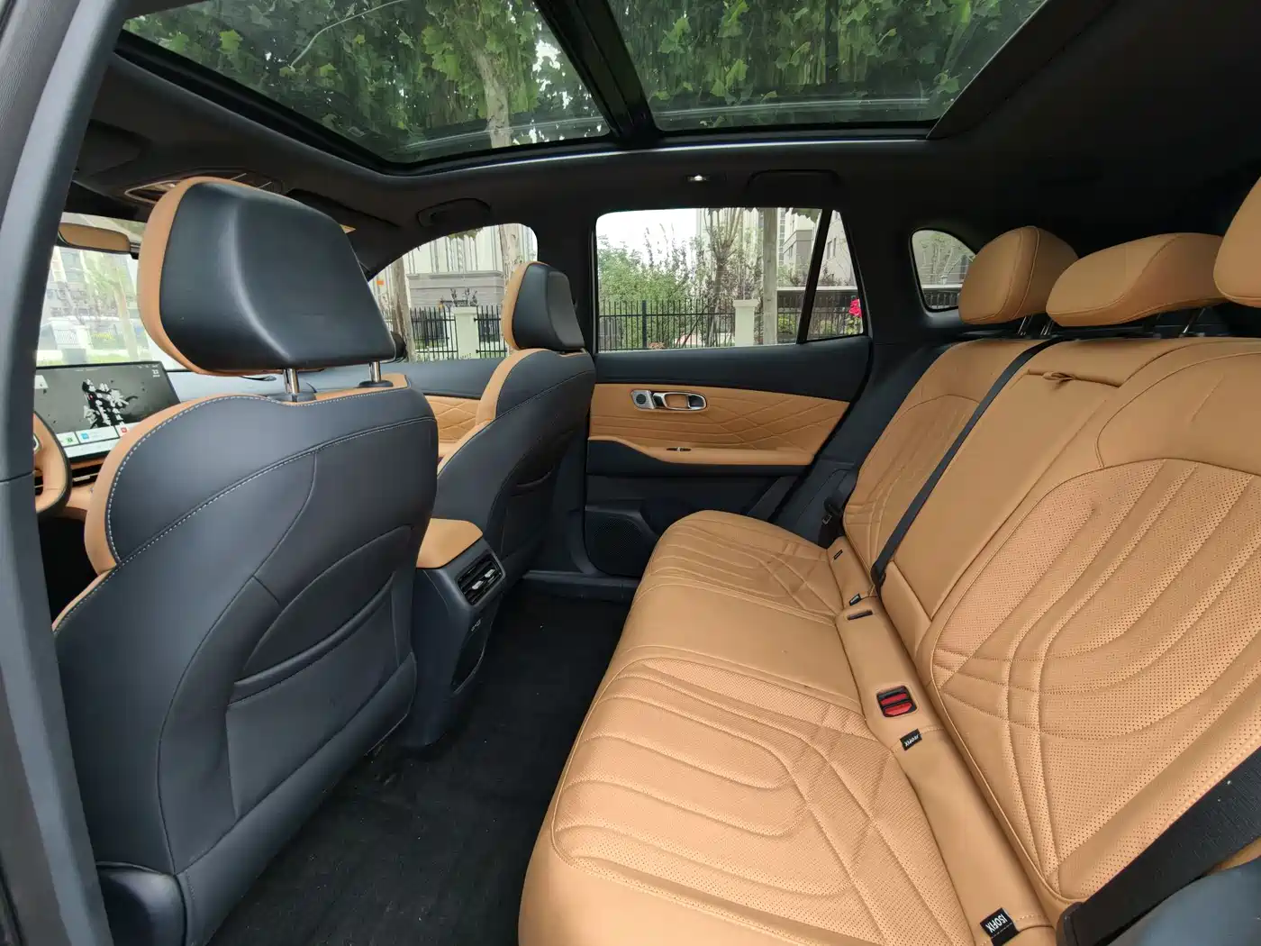 Geely Galaxy Galaxy Starship 7 EM-i 2025 Model 120km Explorer+ Edition фото 5