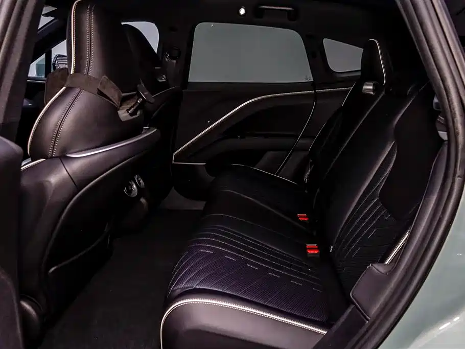 Avatr 11 2022 Ultra Long Range Dual Motor Luxury Edition 5-seater фото 10