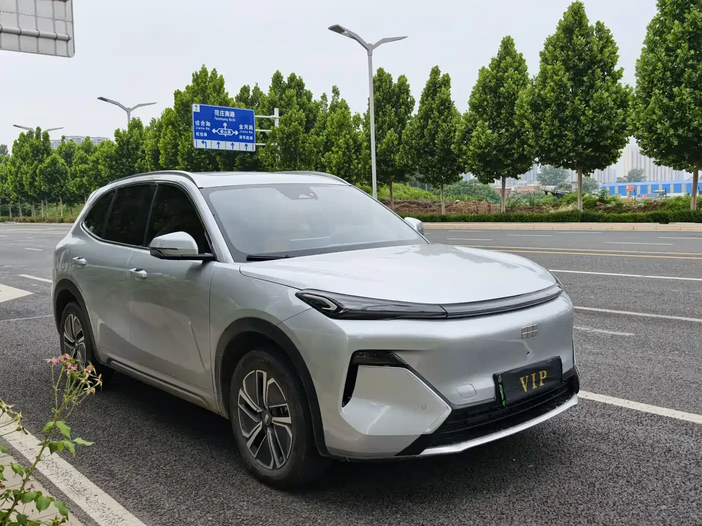 Geely Galaxy Galaxy Starship 7 EM-i 2025 Model 120km Explorer+ Edition фото 3