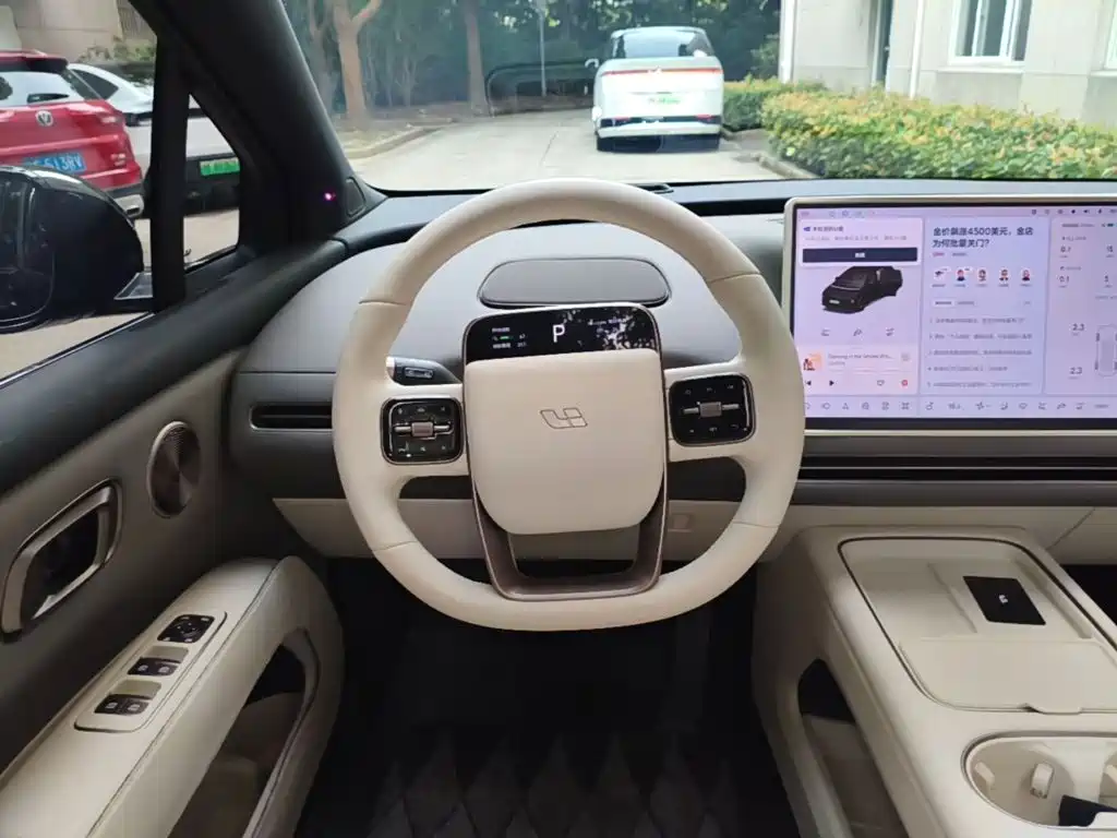 Li Auto i6 2026 2025 4WD Base Model