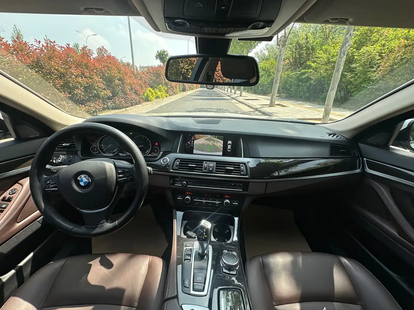 BMW 5 Series 2017 525Li Luxury Design Package фото 9