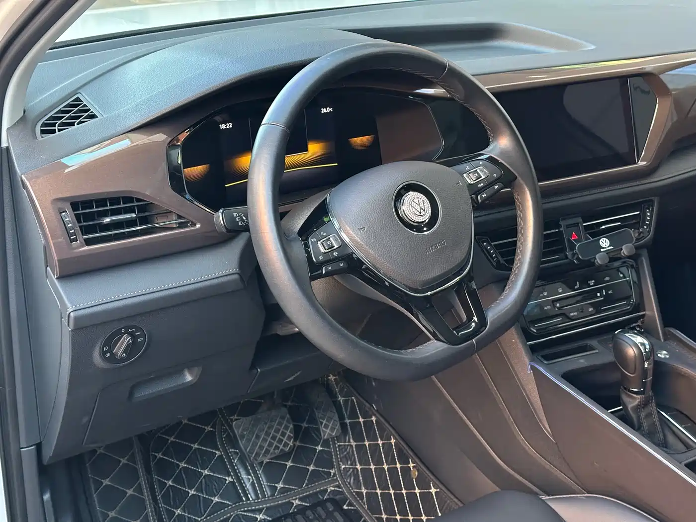 Volkswagen Tharu 2022 280TSI FWD Luxury Edition фото 7