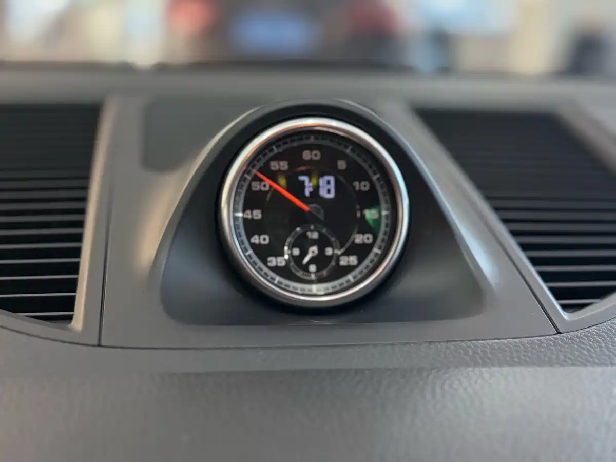 Porsche Macan 2014 Macan 2.0T фото 10