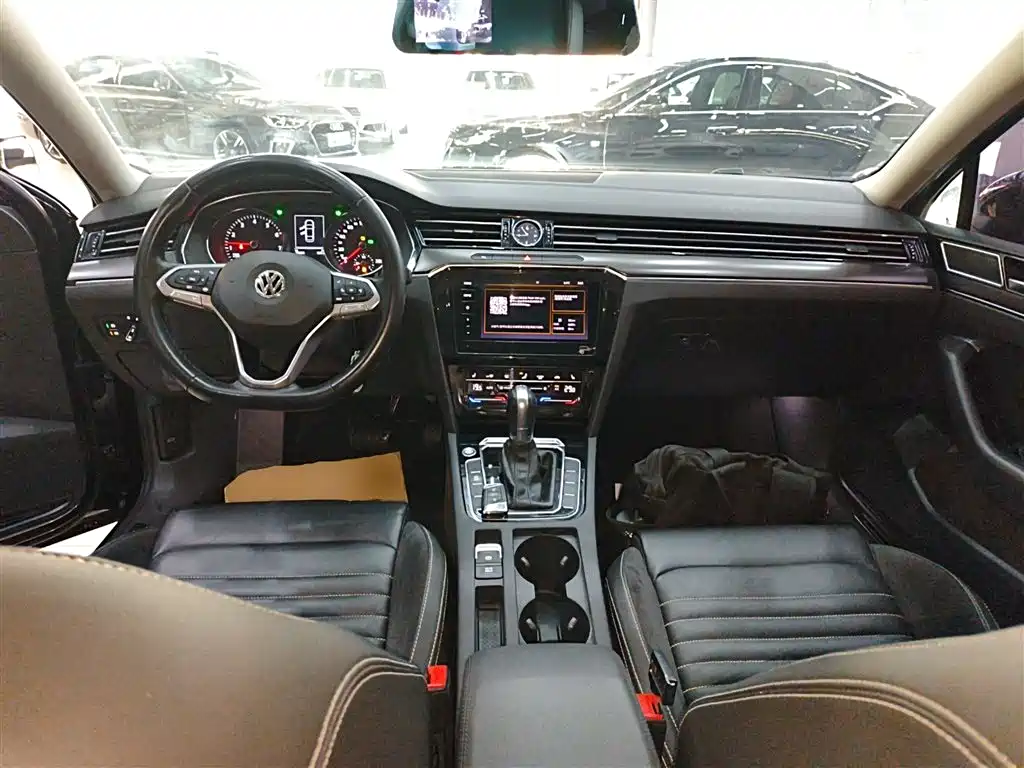 Volkswagen Magotan 2020 330TSI DSG Leading фото 6