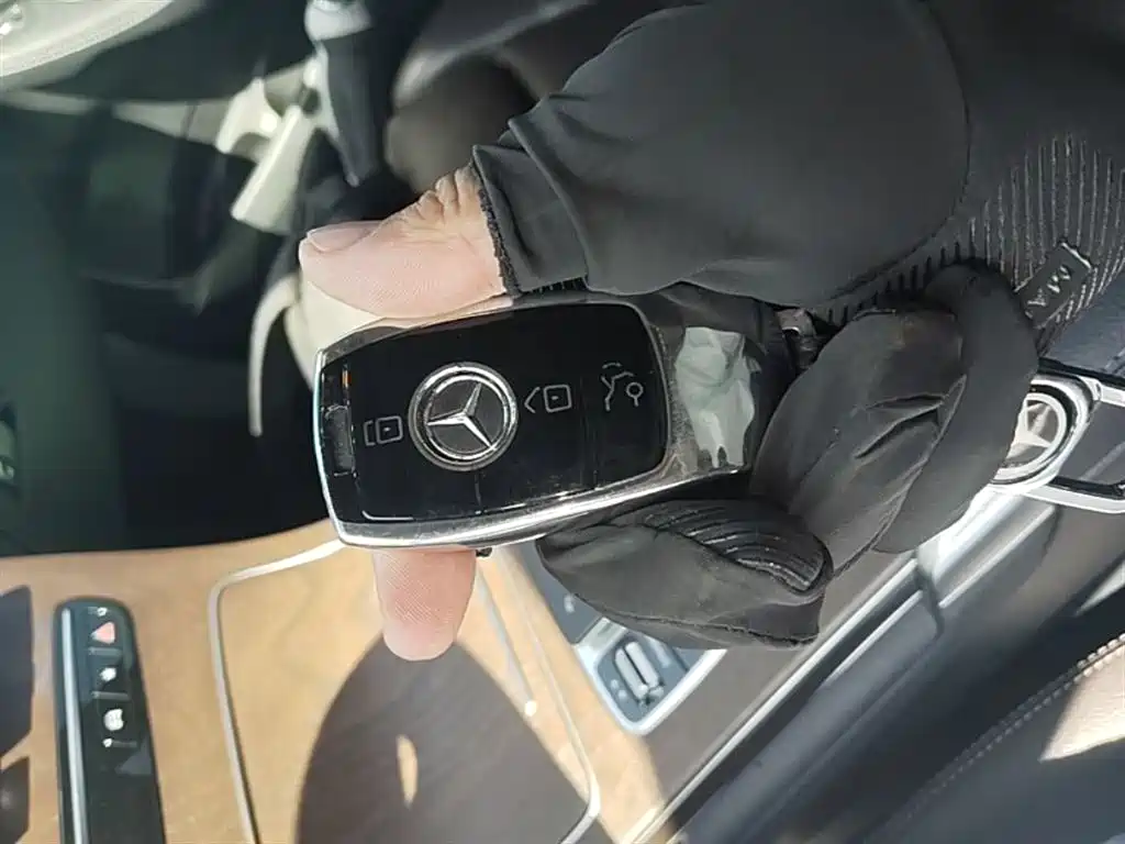 Mercedes-Benz GLC 2022 Facelift GLC 300 L 4MATIC Dynamic Collector's Edition фото 9