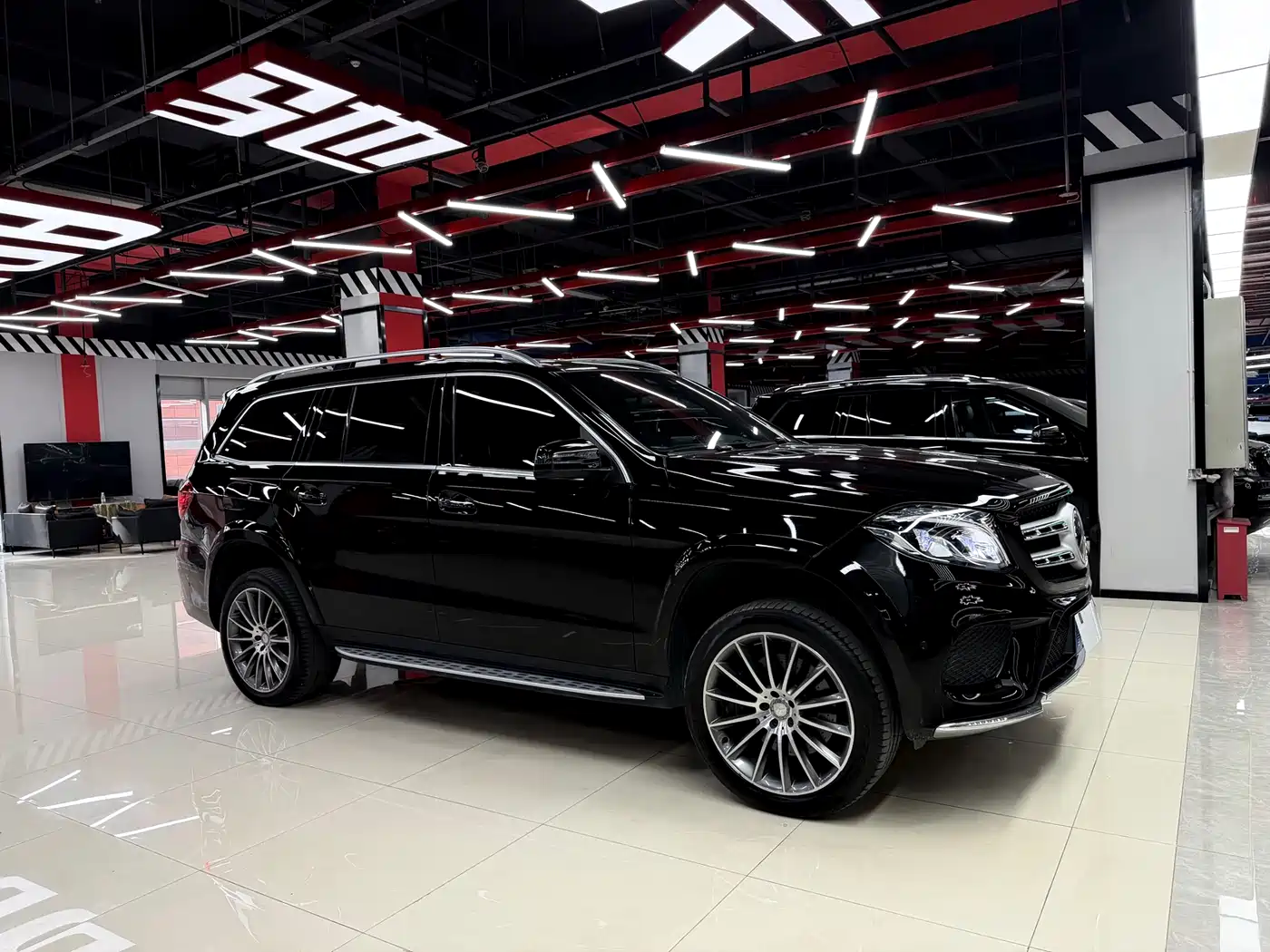 Mercedes-Benz GLS 2017 GLS 500 4MATIC фото 3