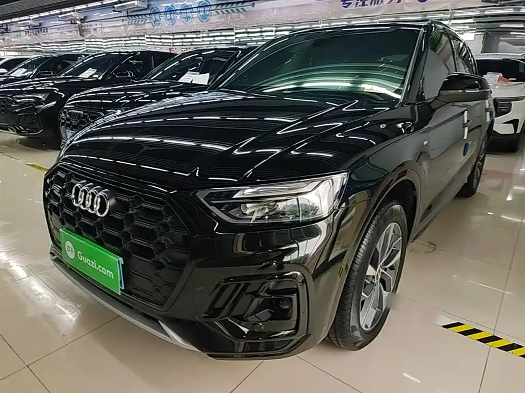 Audi Q5L 2024 Model 40 TFSI Luxury Dynamic