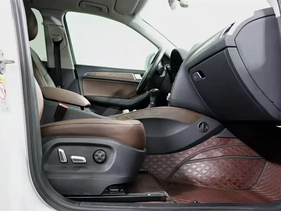 Audi Q5 2018 2017 40 TFSI Comfort