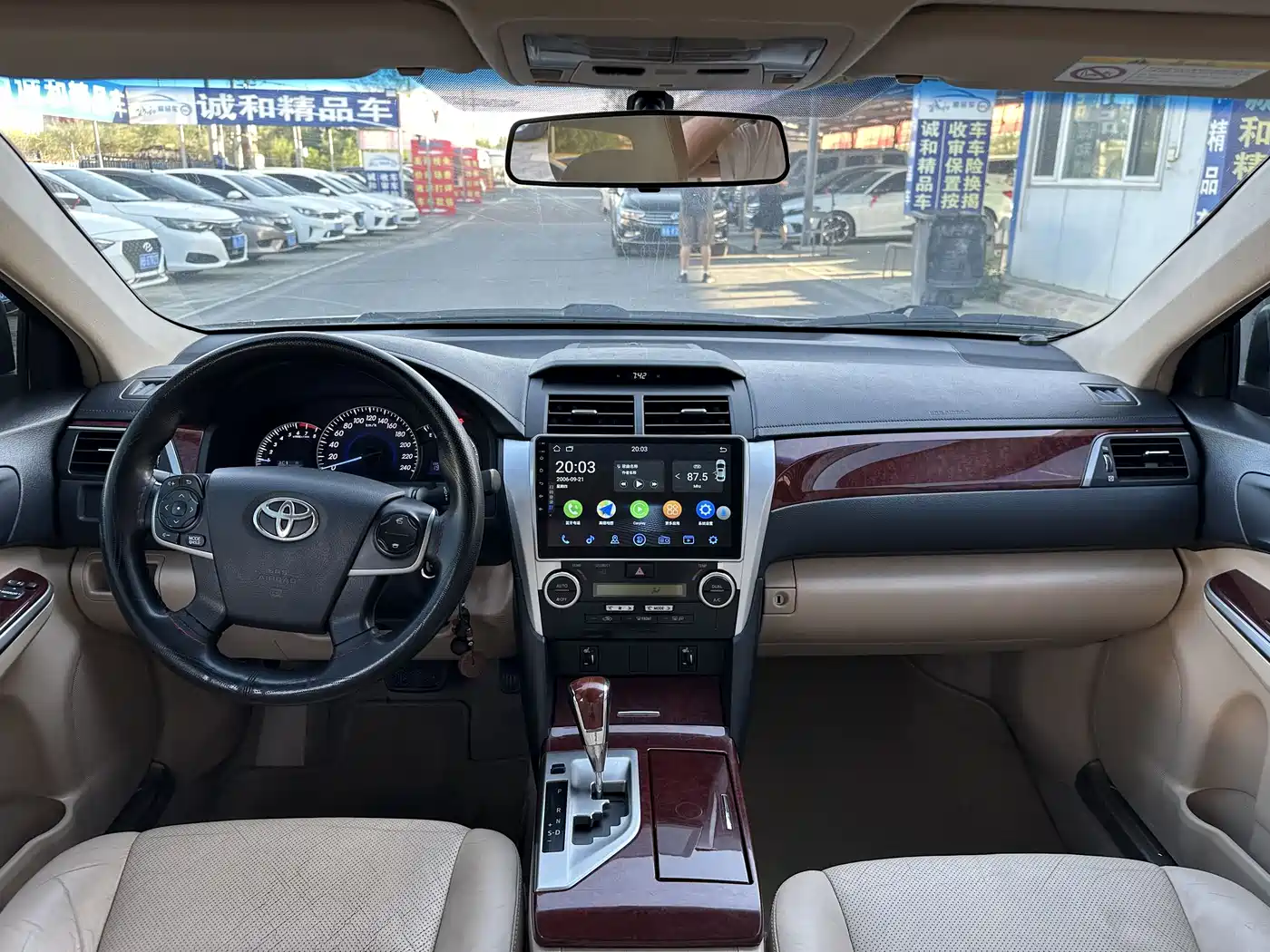 Toyota Camry 2012 2.0G Luxury Edition фото 4