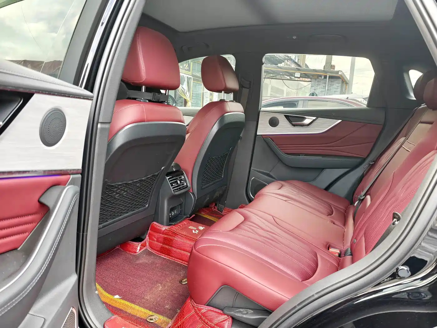 Hongqi HS5 2025 2025 2.0T AWD Mystic Shadow Edition