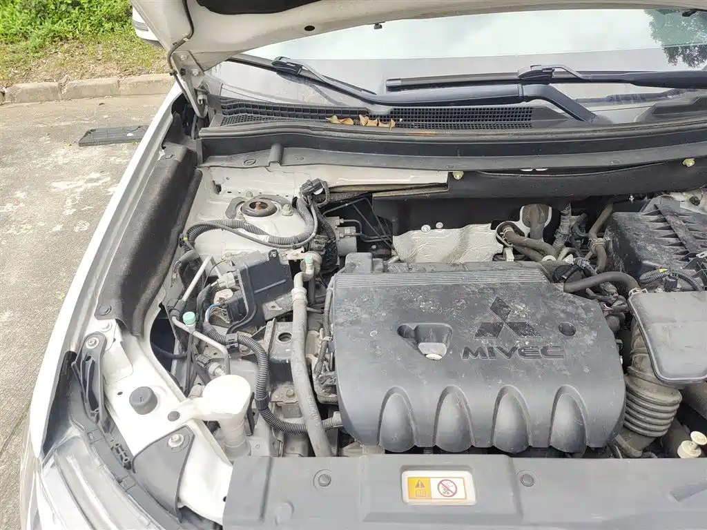Mitsubishi Outlander 2019 2.0L 2WD Enjoy 5-Seater China VI фото 20