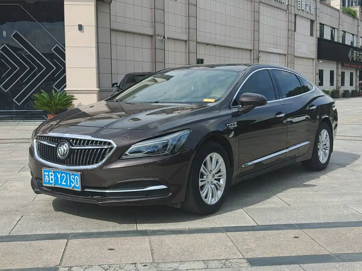  Buick LaCrosse 2018 Model 30H Elite Edition