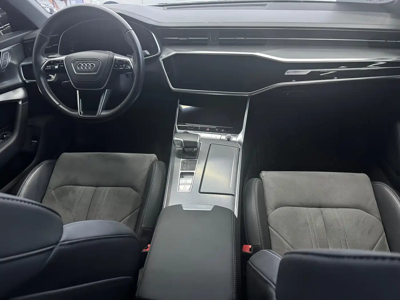 Audi A6L 2024 40 TFSI Luxury Dynamic фото 13