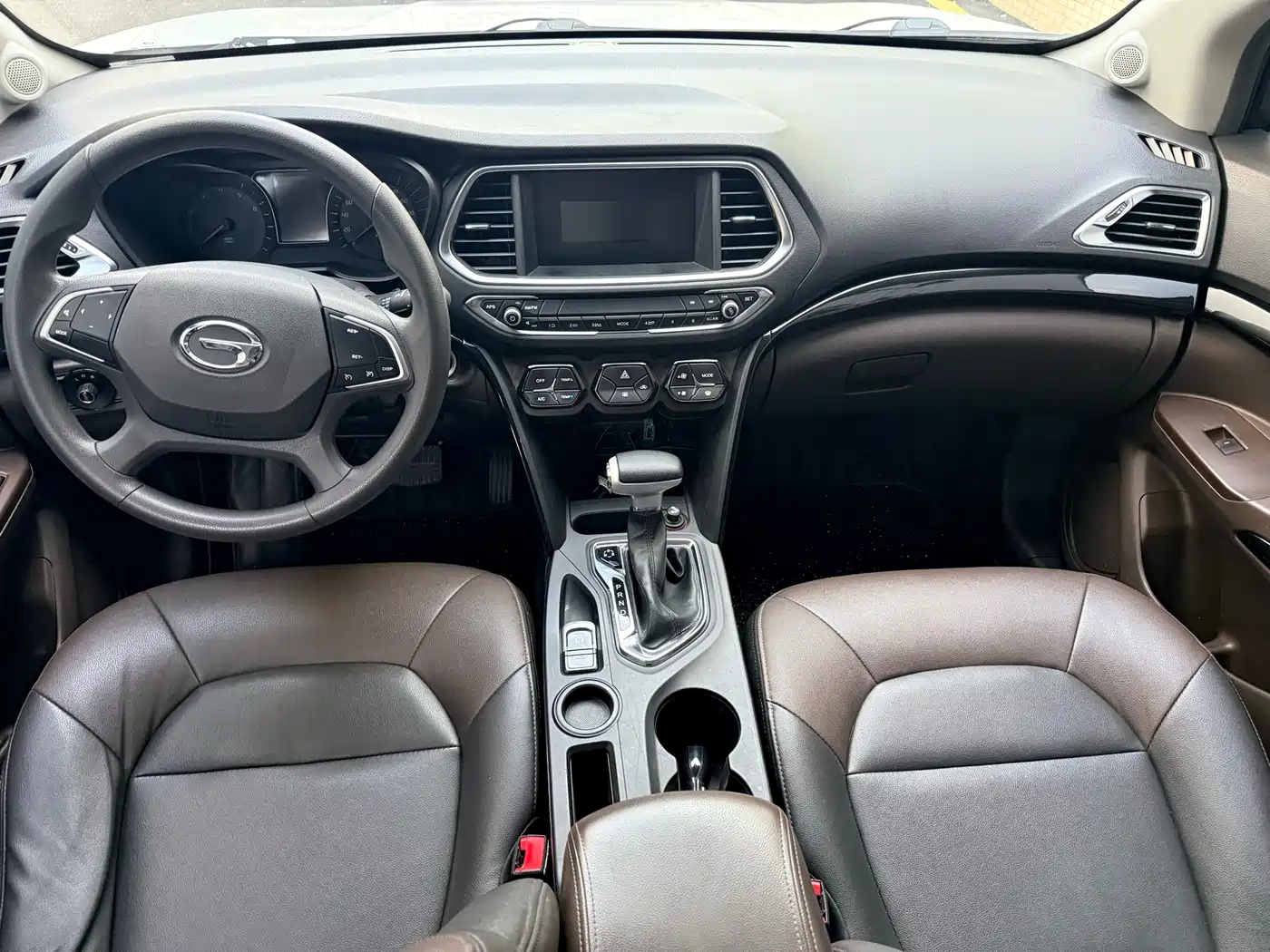 GAC Trumpchi Trumpchi GS4 2018 235T G-DCT 2WD Elite Edition фото 5