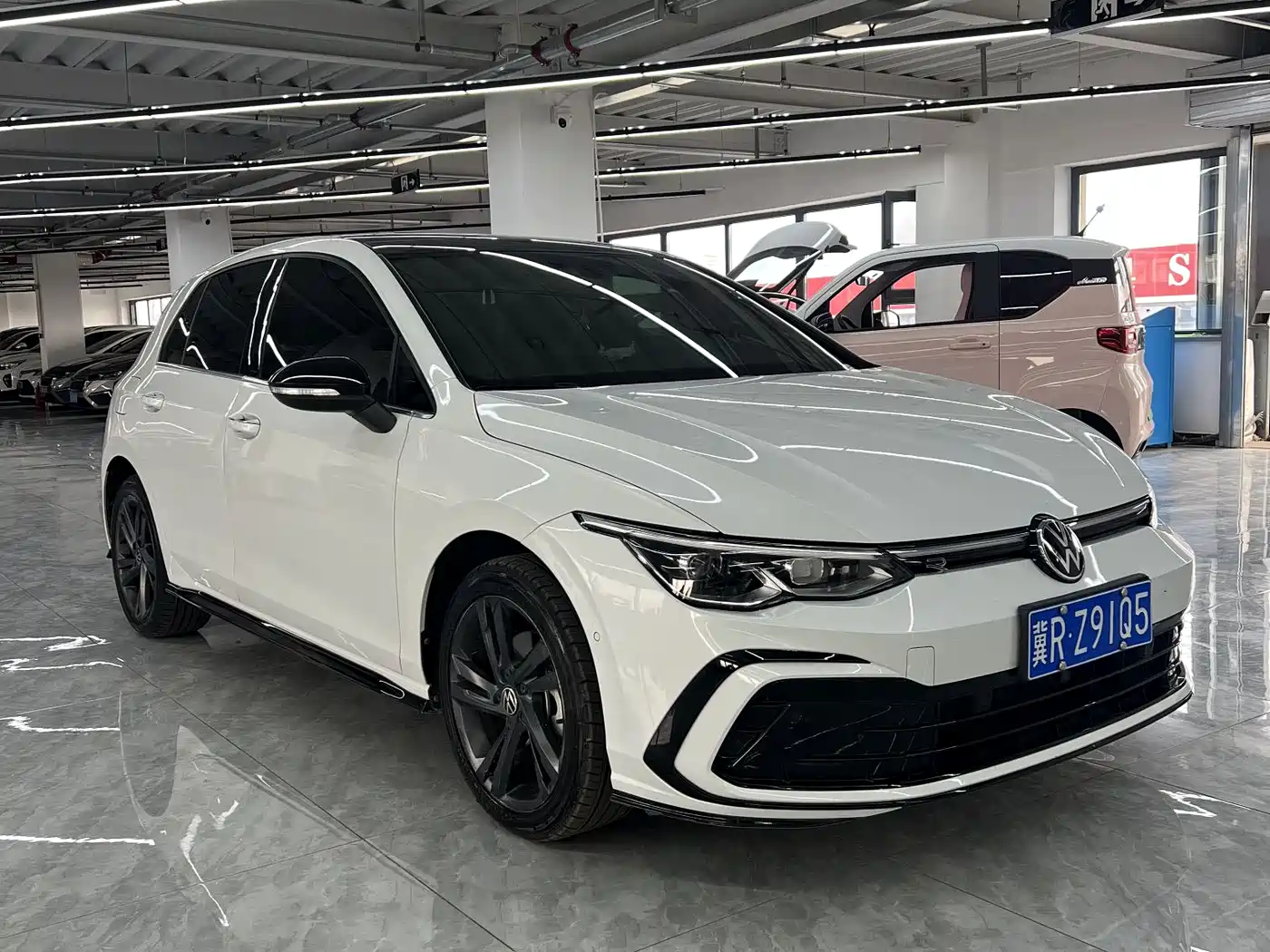 Volkswagen Golf 2023 Facelift 280TSI DSG R-Line Lite фото 4