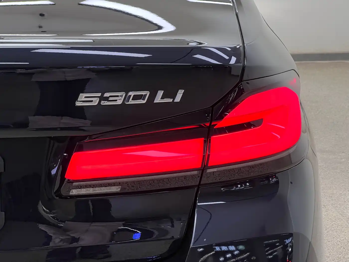 BMW 5 Series 2022 Facelift 530Li Leading M Sport Package фото 23