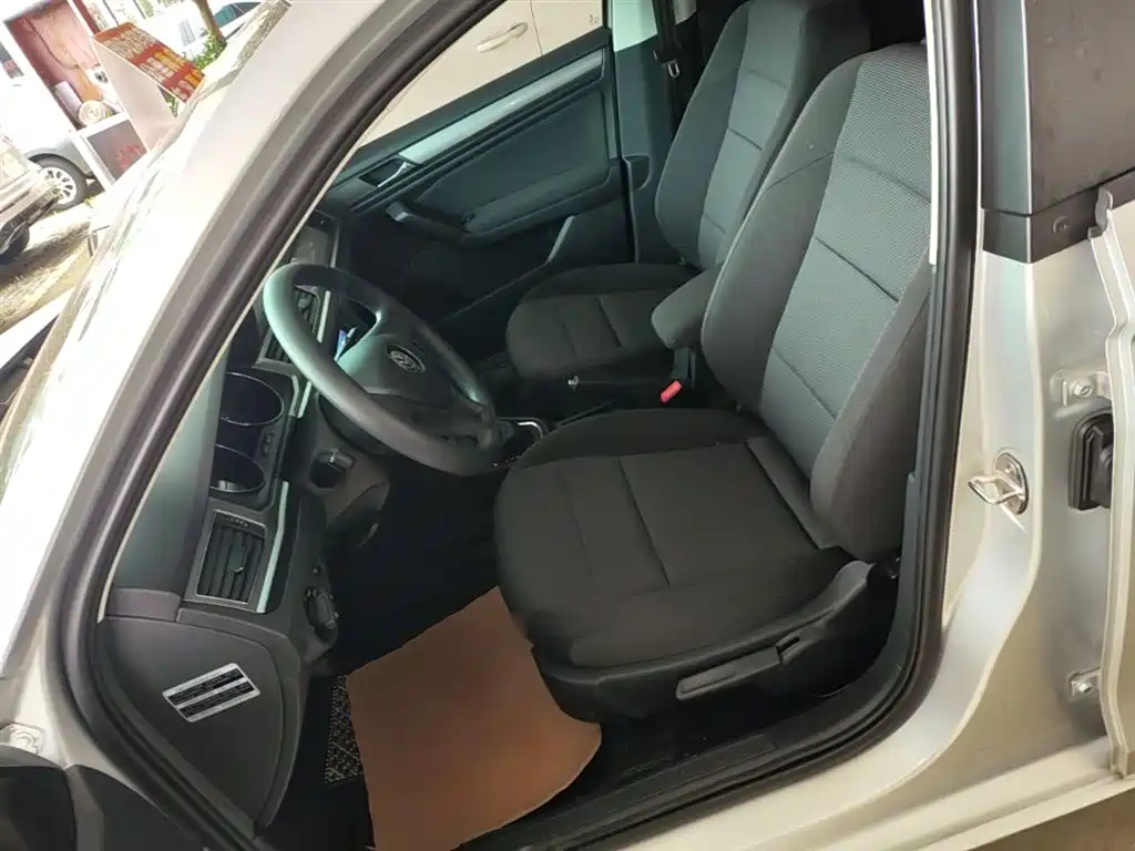 Volkswagen Bora 2016 Model 1.6L Automatic Fashion фото 15