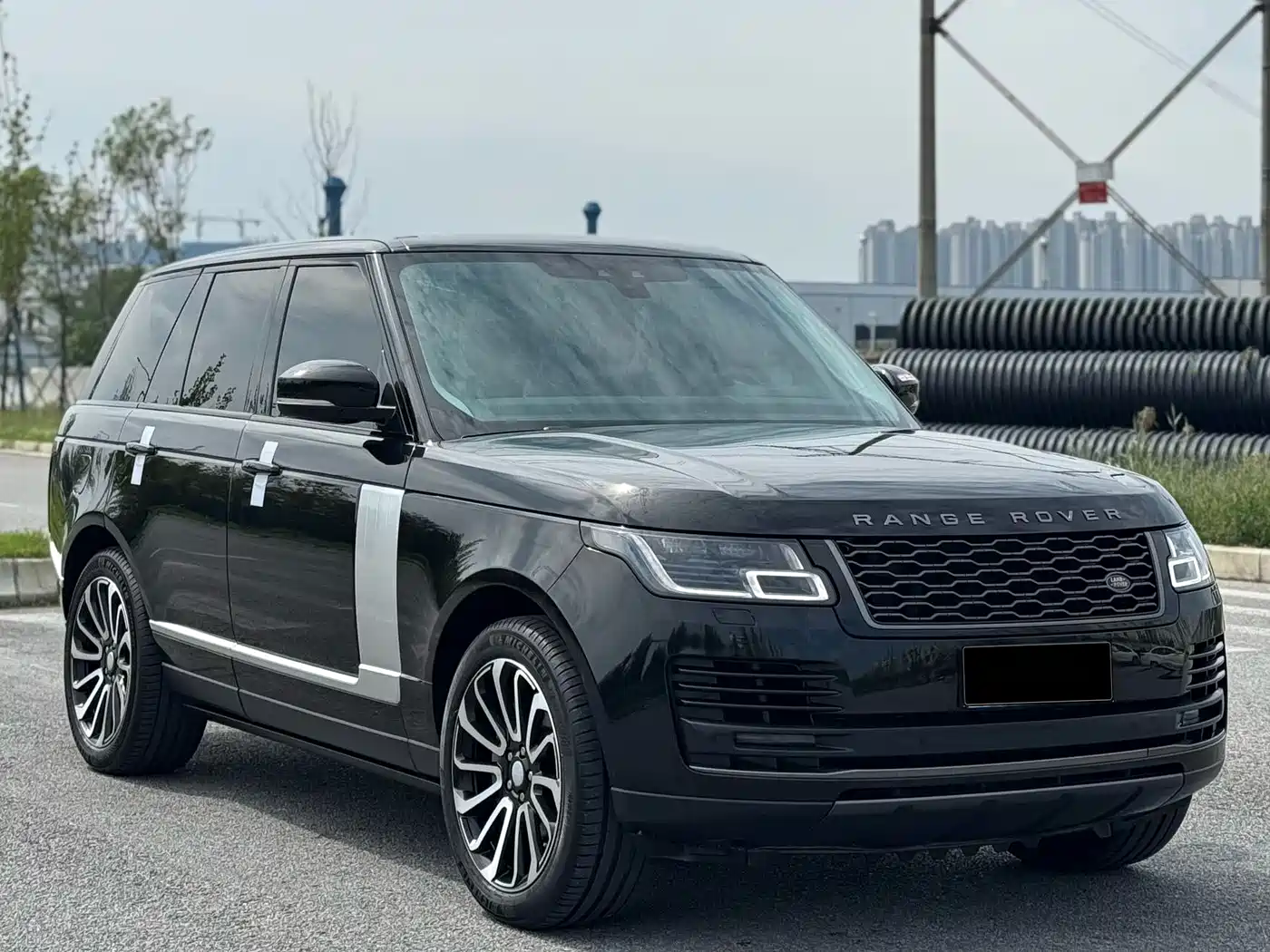 Land Rover Range Rover 2019 3.0 SCV6 Heritage Edition фото 4