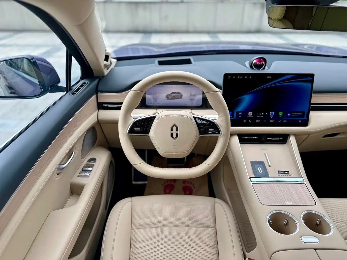AITO Wenjie AITO M5 2025 Extended Range Ultra AWD фото 5