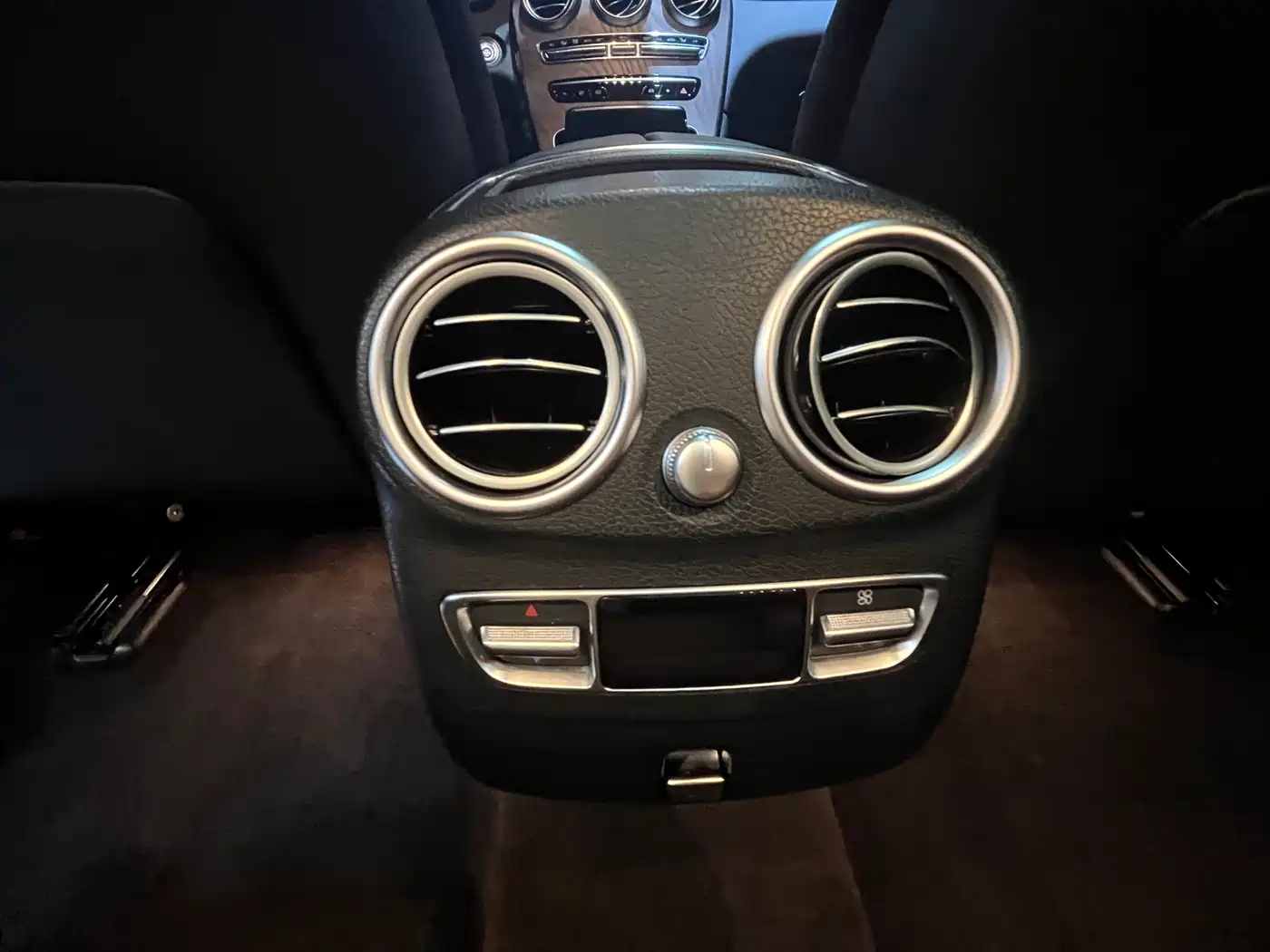Mercedes-Benz GLC 2020 Facelift GLC 300 L 4MATIC Dynamic фото 16