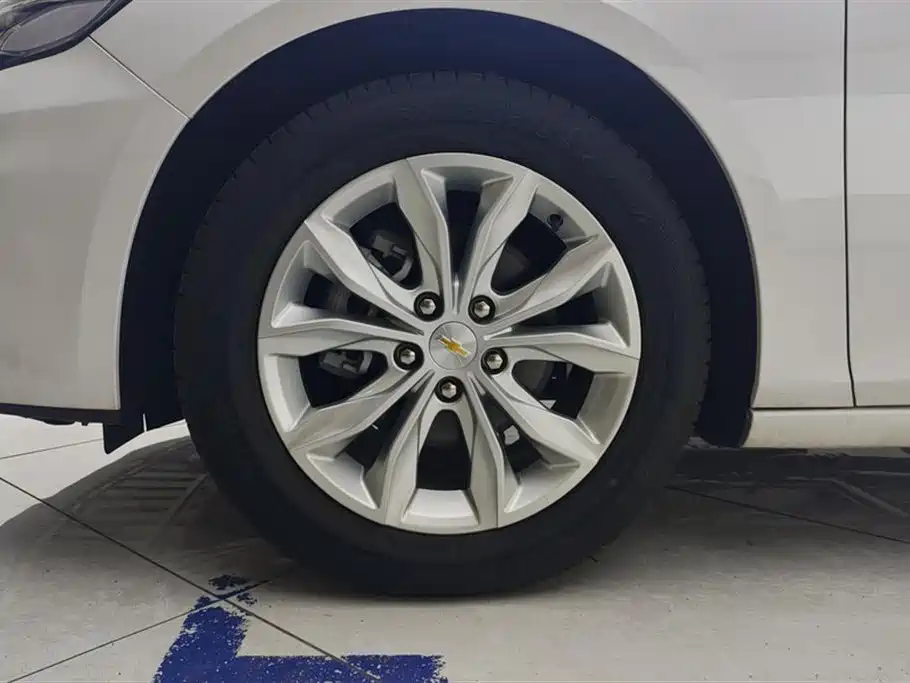 Chevrolet Malibu XL 2023 1.5T RS Edition фото 6