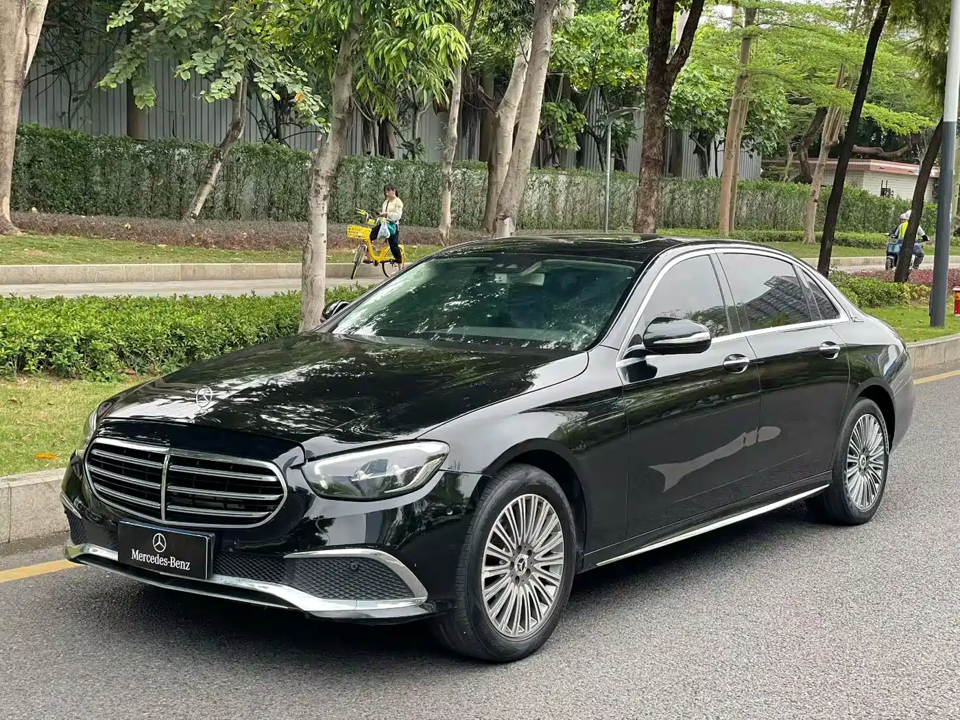 Mercedes-Benz E-Class 2016 E 200 L Sport Type